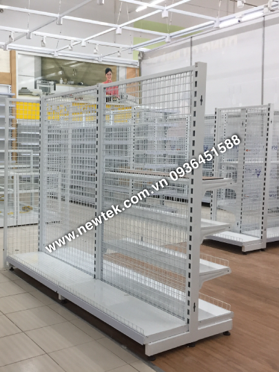 Kệ Siêu Thị Kép – Lưng Lưới Đan Ô 50×50